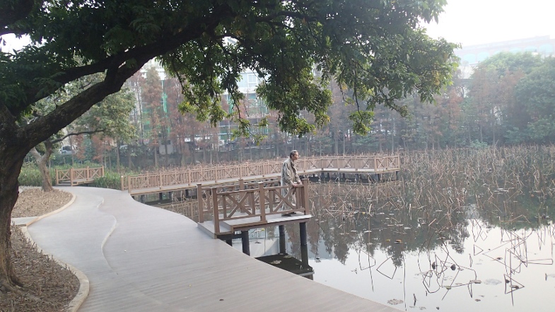 [Nový park v Kuang-čou.]